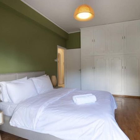 Palaio Faliro, A Bright And Spacious Apartment أثينا المظهر الخارجي الصورة