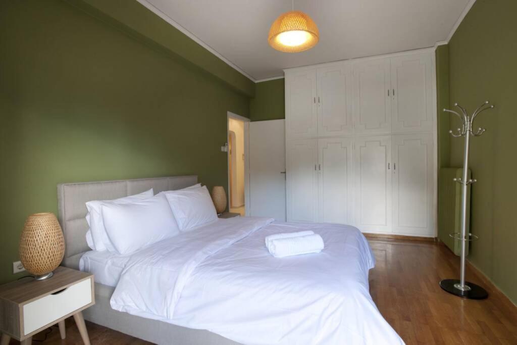 Palaio Faliro, A Bright And Spacious Apartment أثينا المظهر الخارجي الصورة
