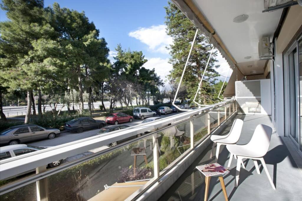 Palaio Faliro, A Bright And Spacious Apartment أثينا المظهر الخارجي الصورة