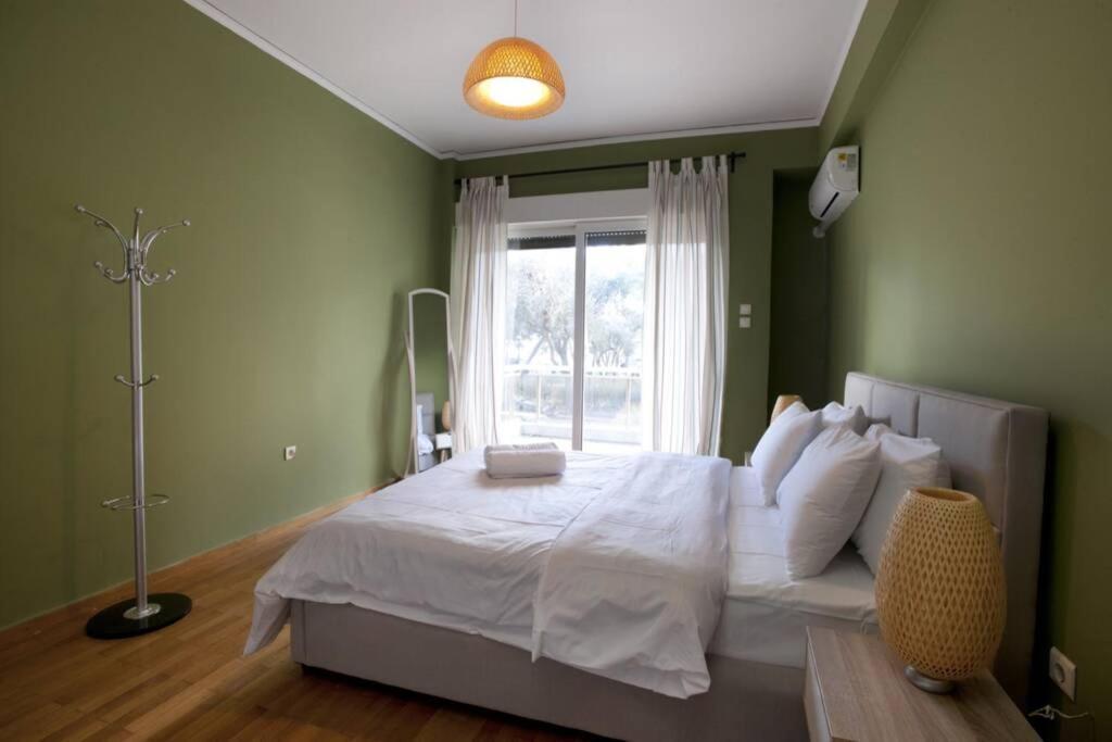 Palaio Faliro, A Bright And Spacious Apartment أثينا المظهر الخارجي الصورة